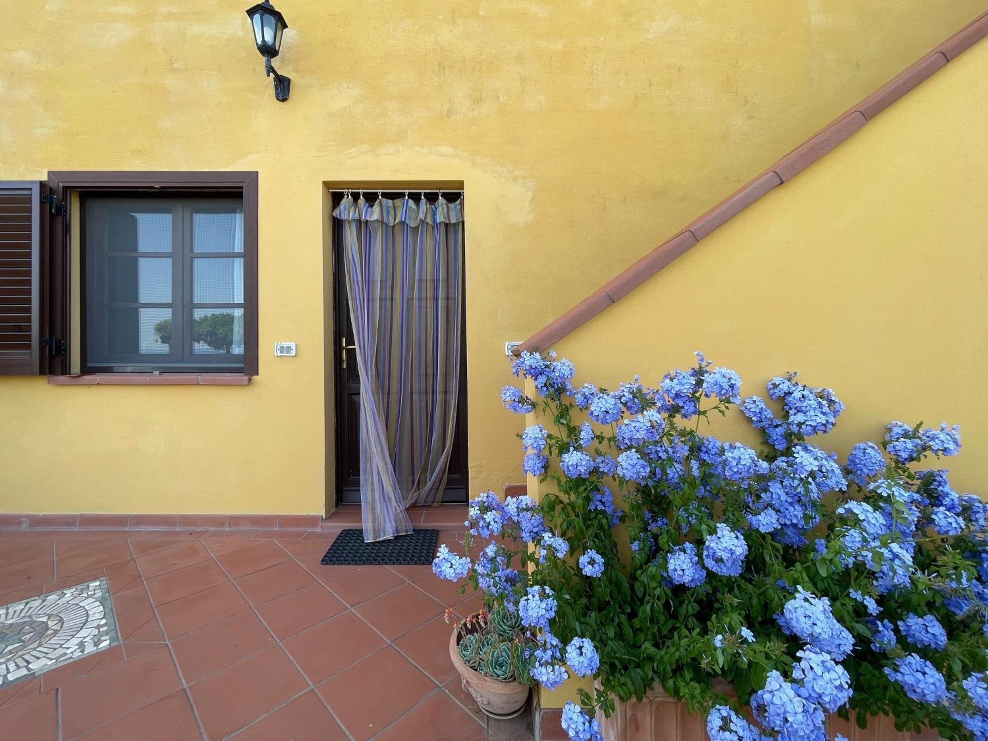 Serra Destri Riparbella Buitenkant foto