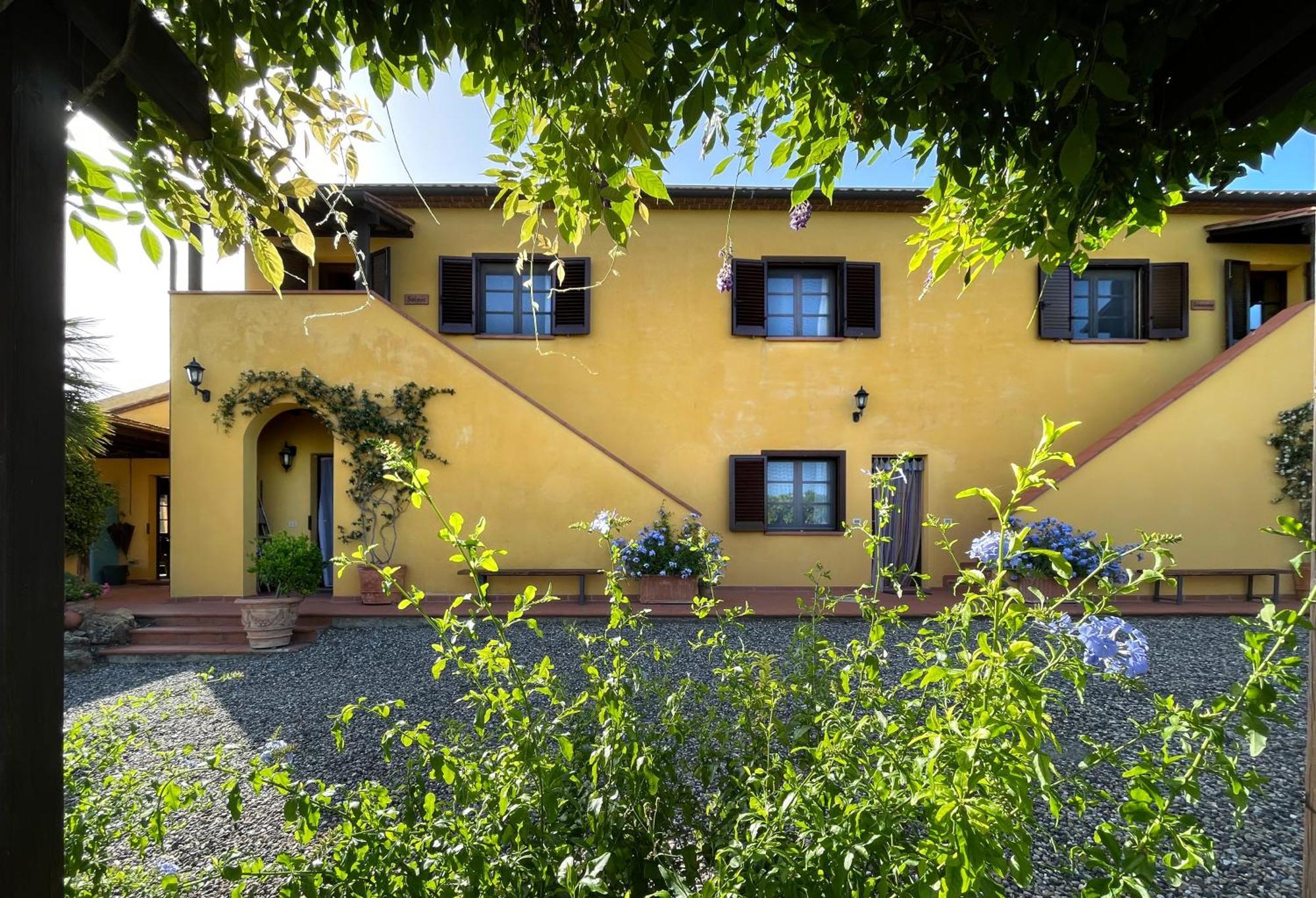 Serra Destri Riparbella Buitenkant foto