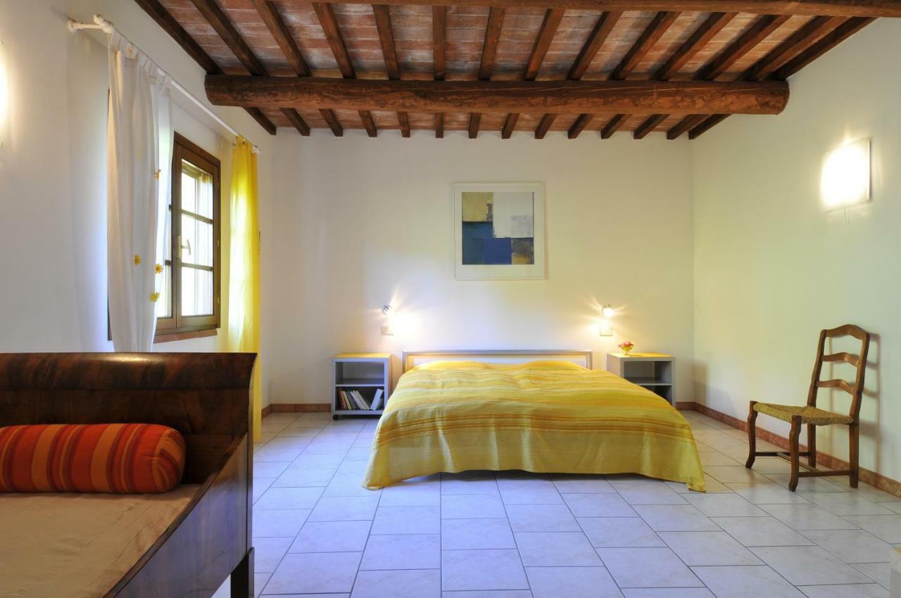 Serra Destri Riparbella Buitenkant foto