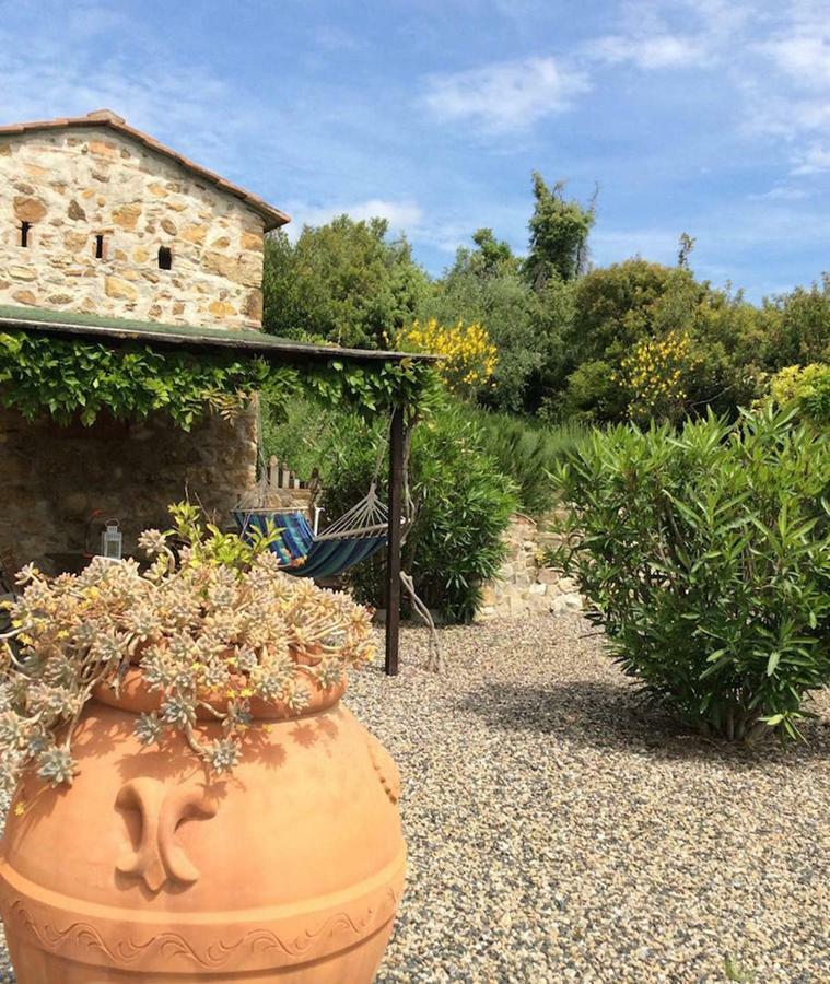 Serra Destri Riparbella Buitenkant foto