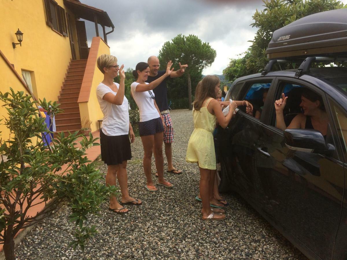 Serra Destri Riparbella Buitenkant foto